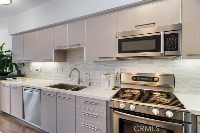 1817 Prosser Avenue 503