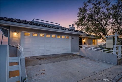 Photo of 881 Mount Washington Dr Dr, Los Angeles, CA 90065 (MLS # CV26068735)