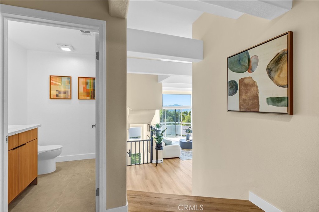 881 Mount Washington Dr