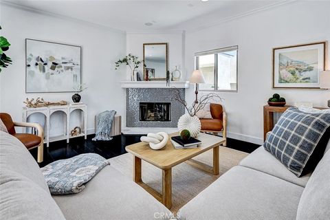 Photo of 429 11th ST, Hermosa Beach, CA 90254 (MLS # SB26145661)