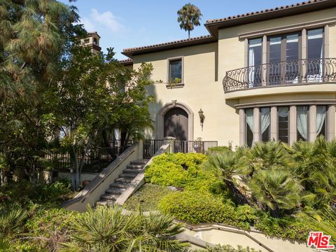 1041 Summit Drive Beverly Hills CA 90210
