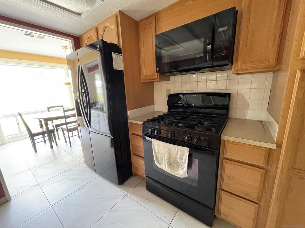 1010 Palm Canyon DR 128