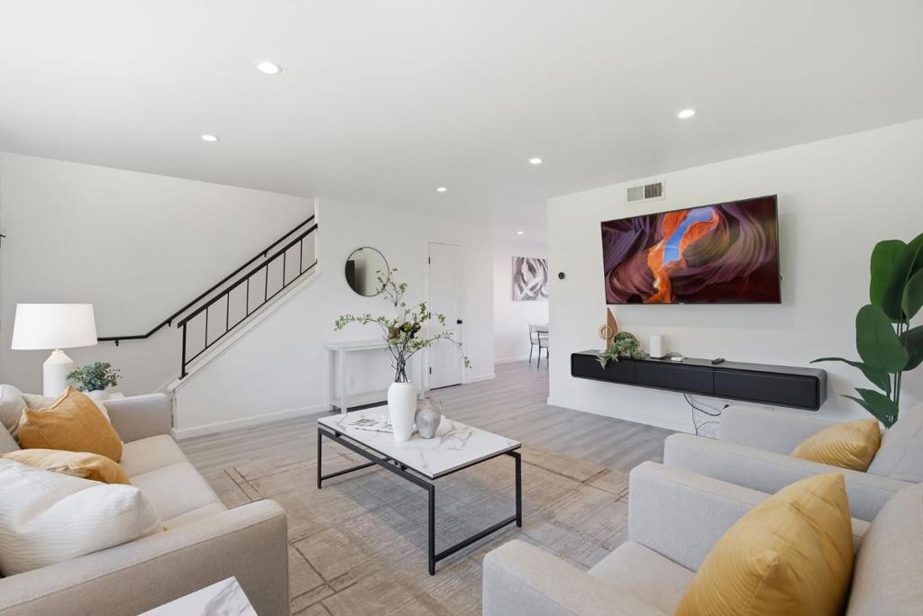 2505 Olivegate Lane