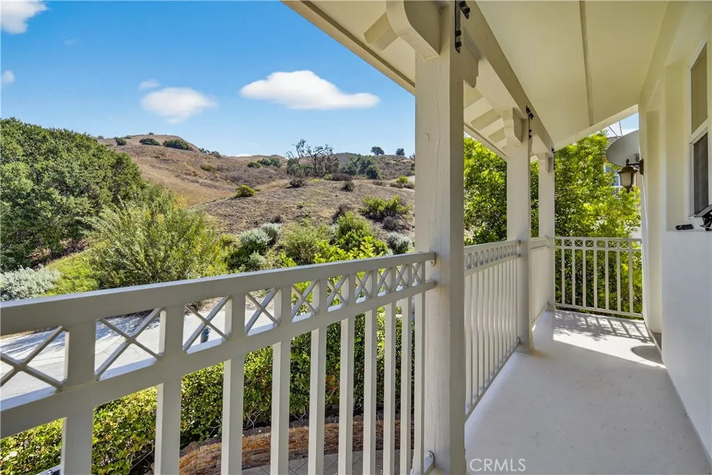 Calabasas, California 91302, United States, 5 Bedrooms Bedrooms, ,4 BathroomsBathrooms,Residential,Active,222385