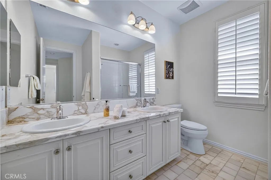 Calabasas, California 91302, United States, 5 Bedrooms Bedrooms, ,4 BathroomsBathrooms,Residential,Active,222385