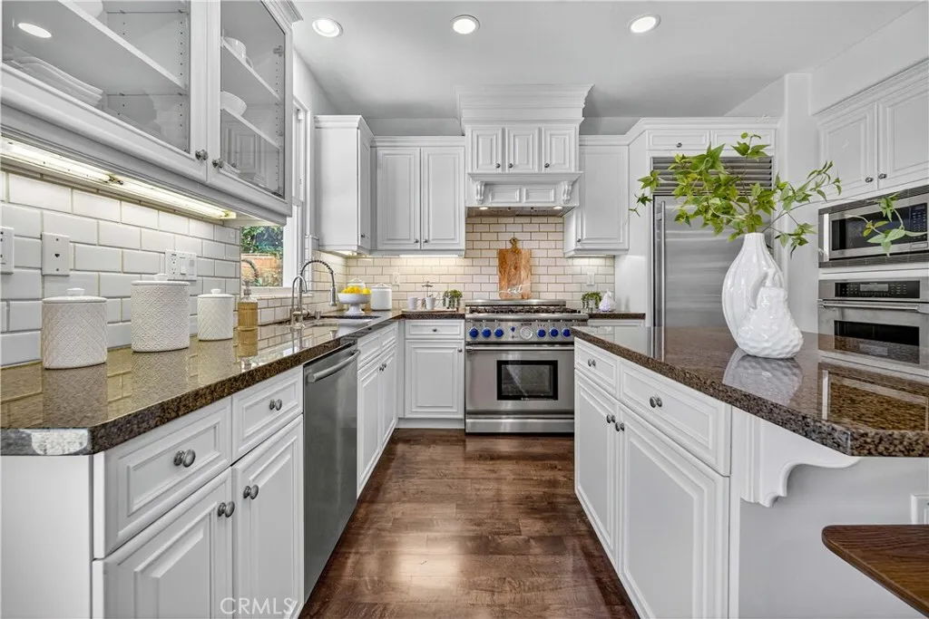 Calabasas, California 91302, United States, 5 Bedrooms Bedrooms, ,4 BathroomsBathrooms,Residential,Active,222385