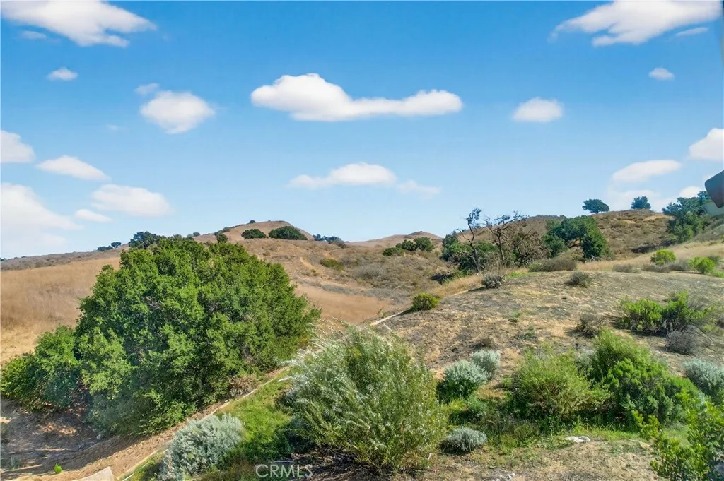 Calabasas, California 91302, United States, 5 Bedrooms Bedrooms, ,4 BathroomsBathrooms,Residential,Active,222385