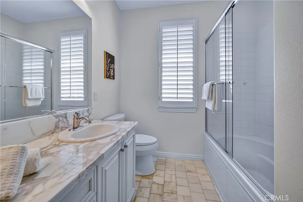 Calabasas, California 91302, United States, 5 Bedrooms Bedrooms, ,4 BathroomsBathrooms,Residential,Active,222385