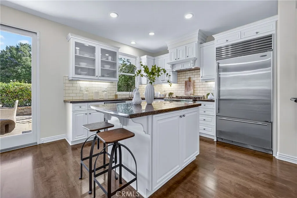 Calabasas, California 91302, United States, 5 Bedrooms Bedrooms, ,4 BathroomsBathrooms,Residential,Active,222385