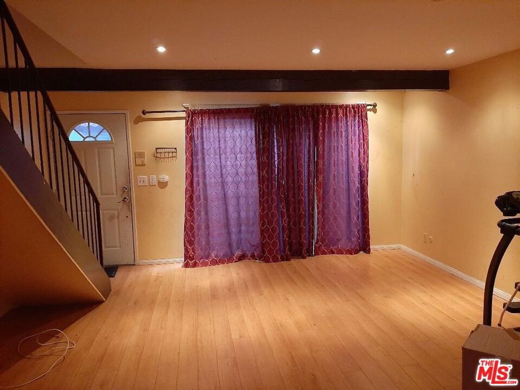 Photo of 719 N Eucalyptus Avenue #6C, Inglewood, CA 90302 (MLS # 26651619)
