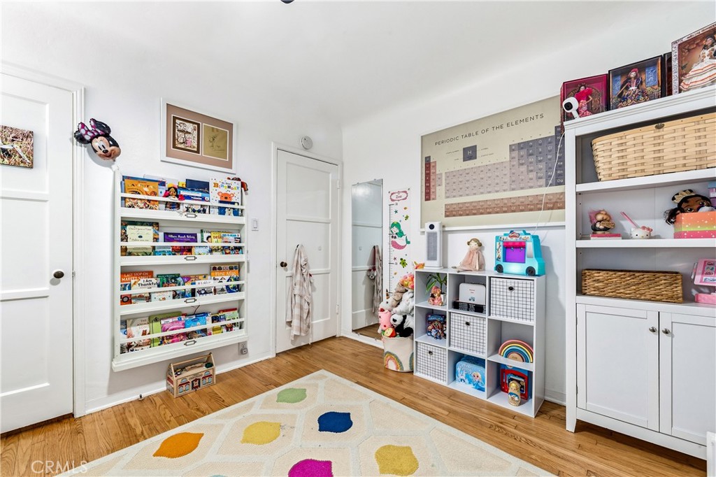 Belmont Shore (BSD) - Residential Income