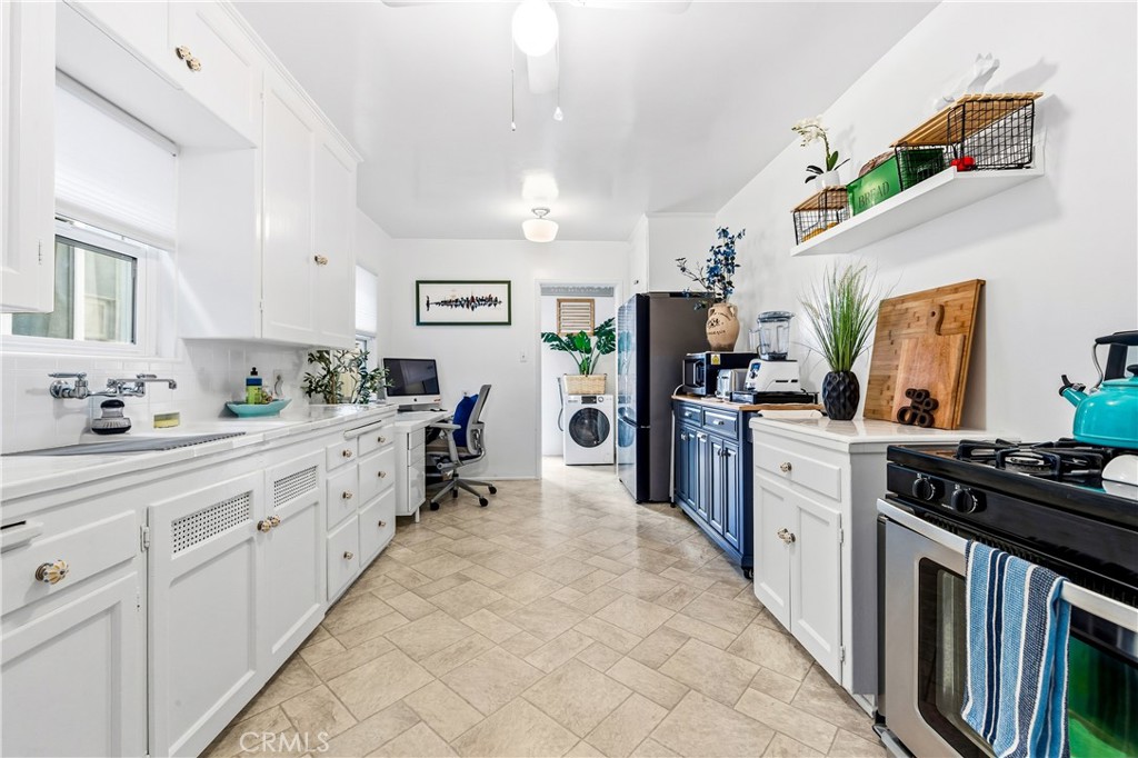 Belmont Shore (BSD) - Residential Income