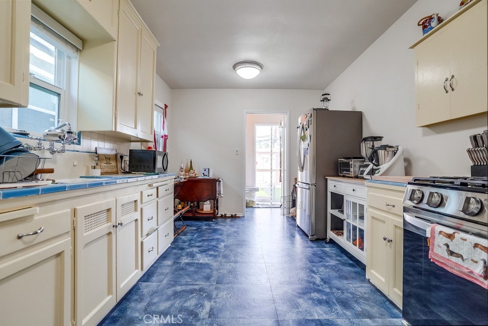 Belmont Shore (BSD) - Residential Income