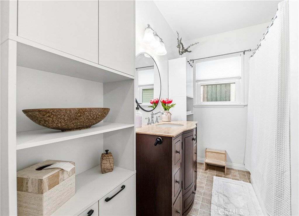 Belmont Shore (BSD) - Residential Income