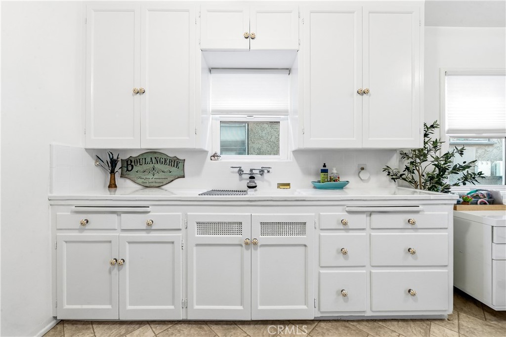 Belmont Shore (BSD) - Residential Income