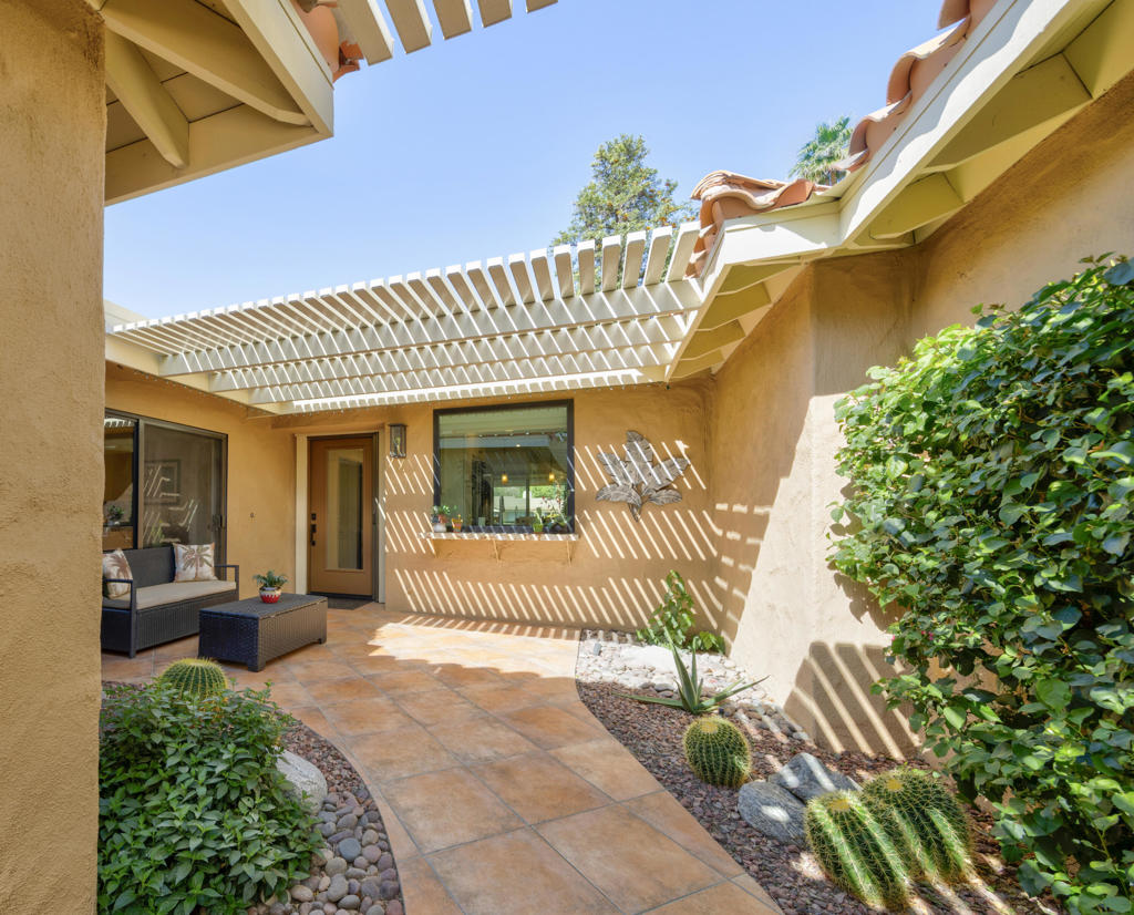 111 Juan Circle