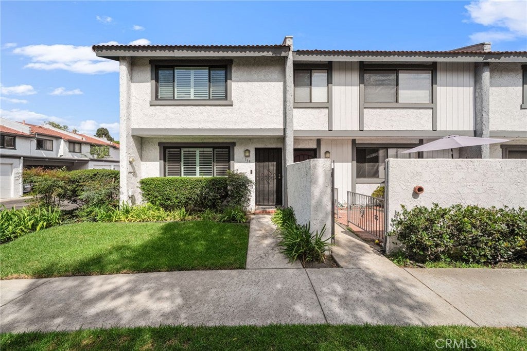 1910 W Palmyra 135