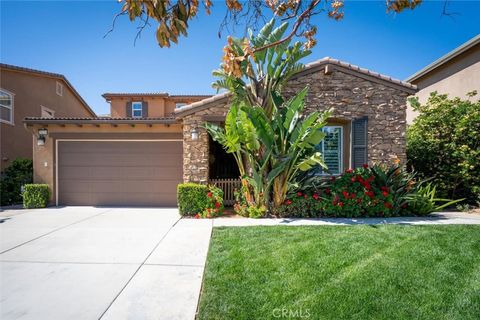 Photo of 29116 West Hills Drive, Valencia, CA 91354 (MLS # SR26064388)