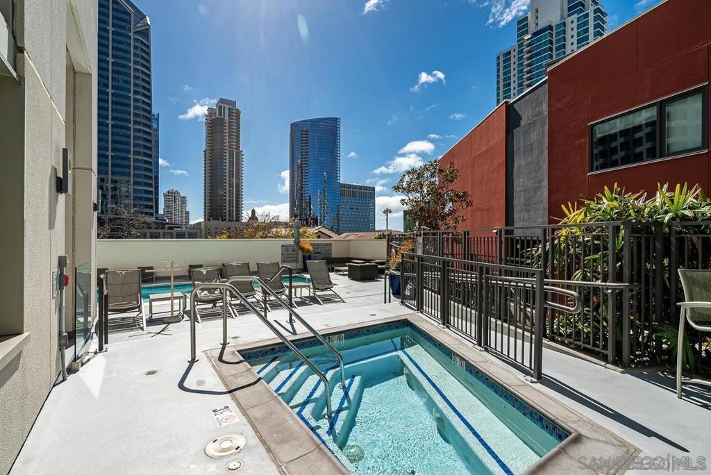 1240 India St 1106