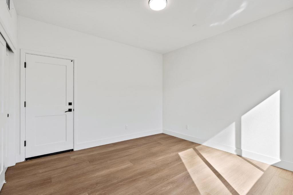 935 Woodside Road