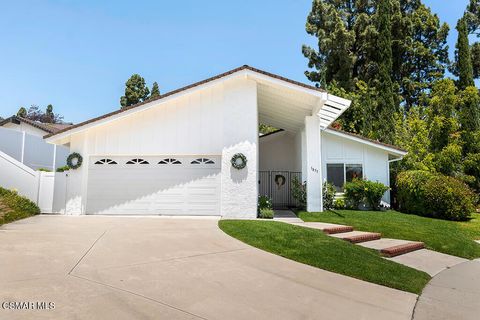 Photo of 1855 Brooktree Court, Thousand Oaks, CA 91362 (MLS # 226002377)