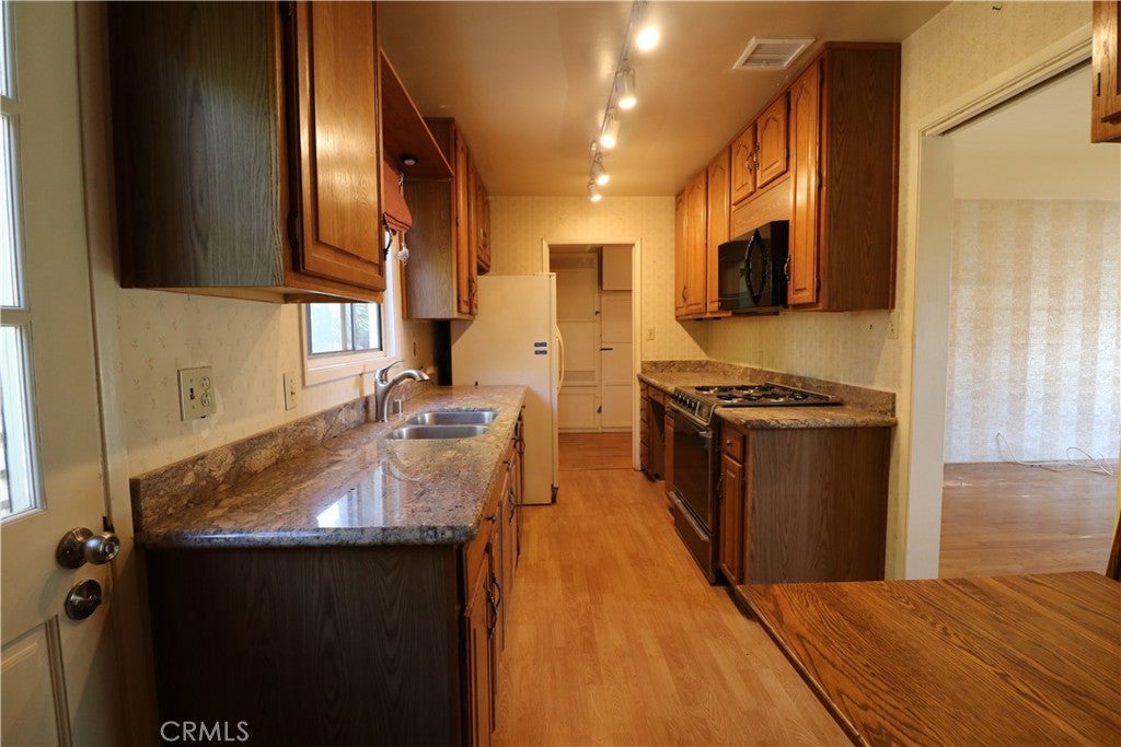 12942 Yorba
