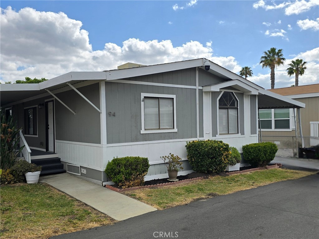 32900 Riverside Dr 94