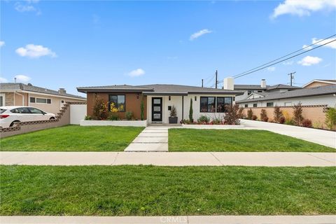 Photo of 20549 Victor ST, Torrance, CA 90503 (MLS # DW26097288)