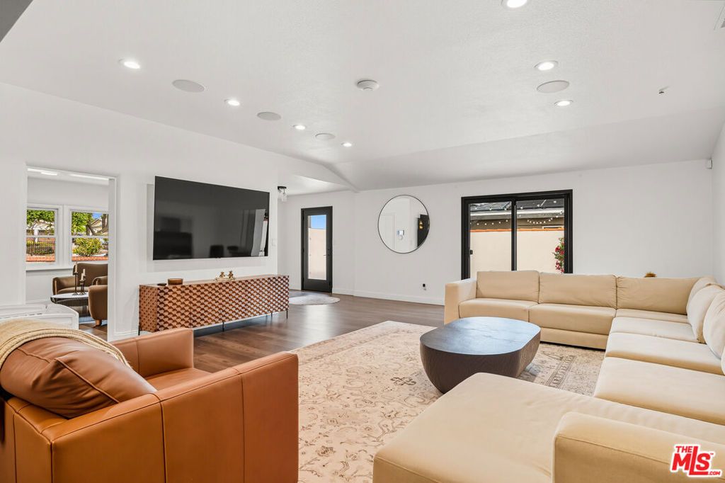 Photo of 9916 Rathburn Avenue, Northridge, CA 91325 (MLS # 25600891)