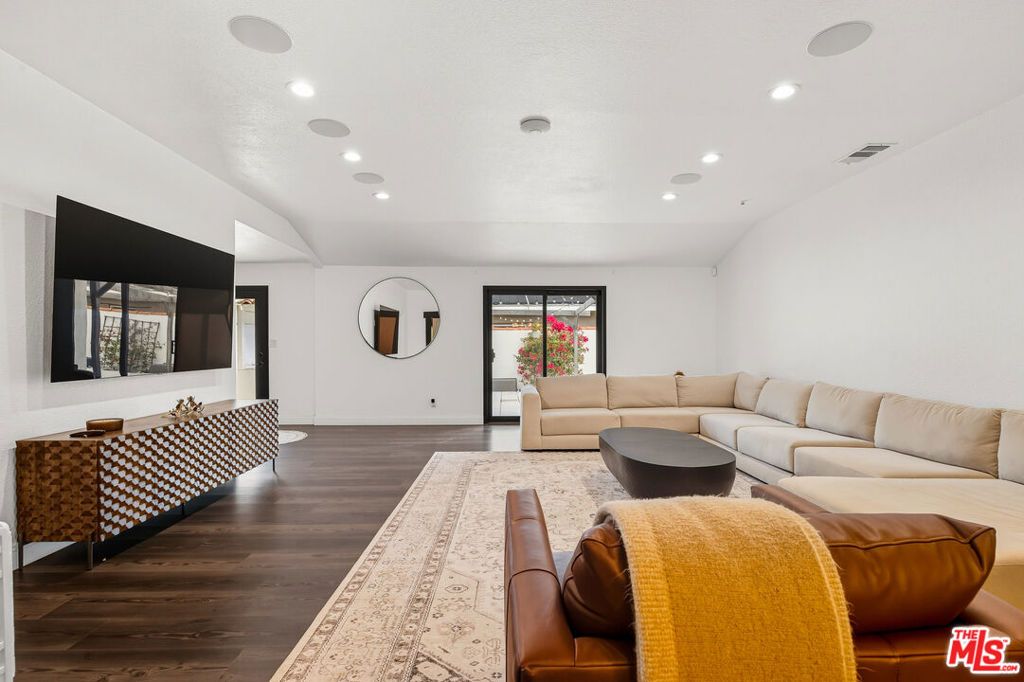 Photo of 9916 Rathburn Avenue, Northridge, CA 91325 (MLS # 25600891)