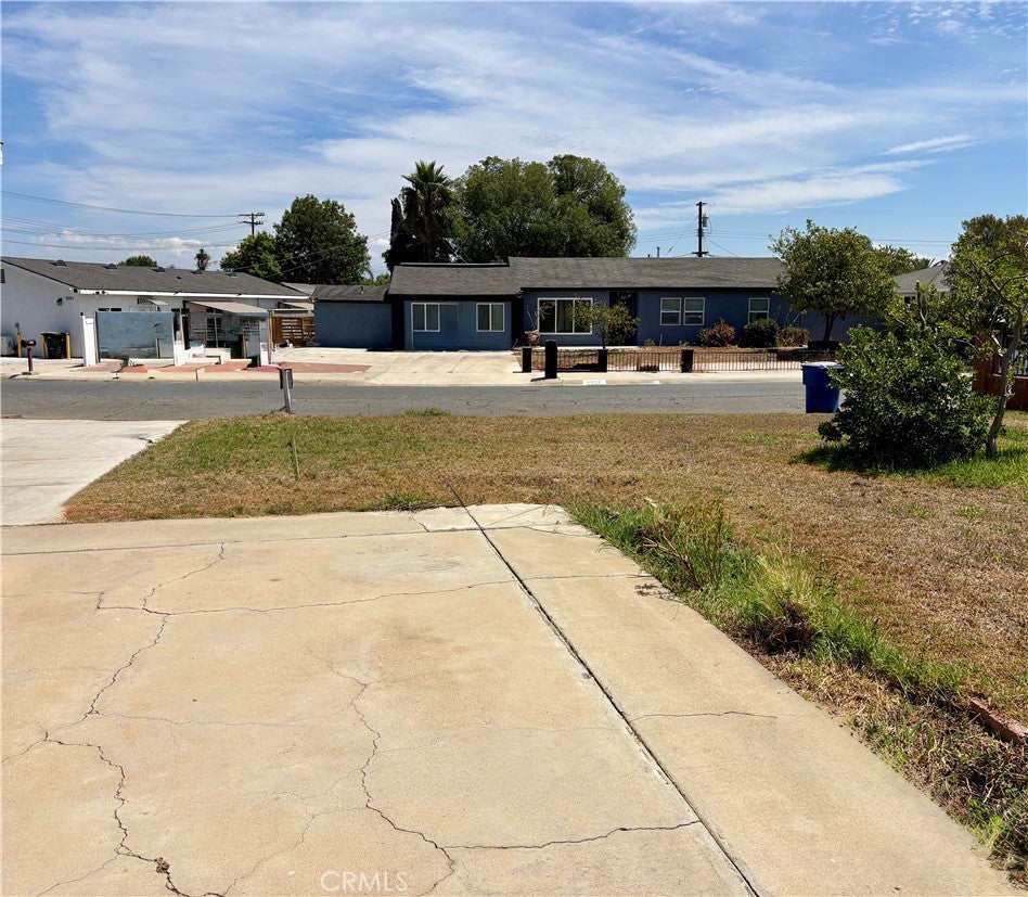 5580 Noble Street