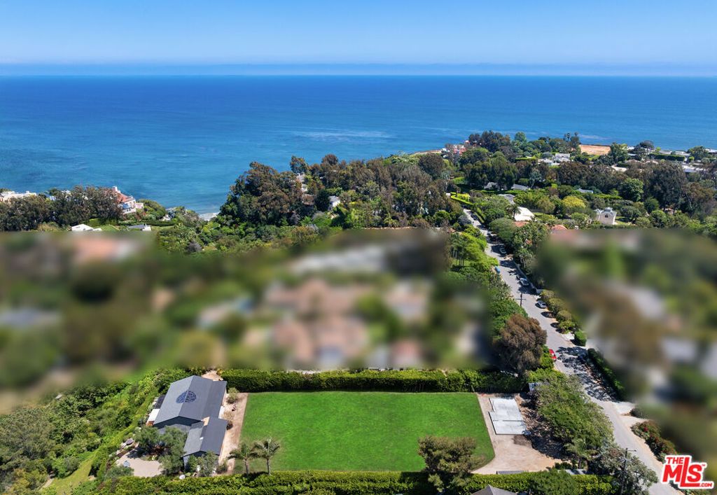 Photo of 28867 Grayfox Street, Malibu, CA 90265 (MLS # 25605643)