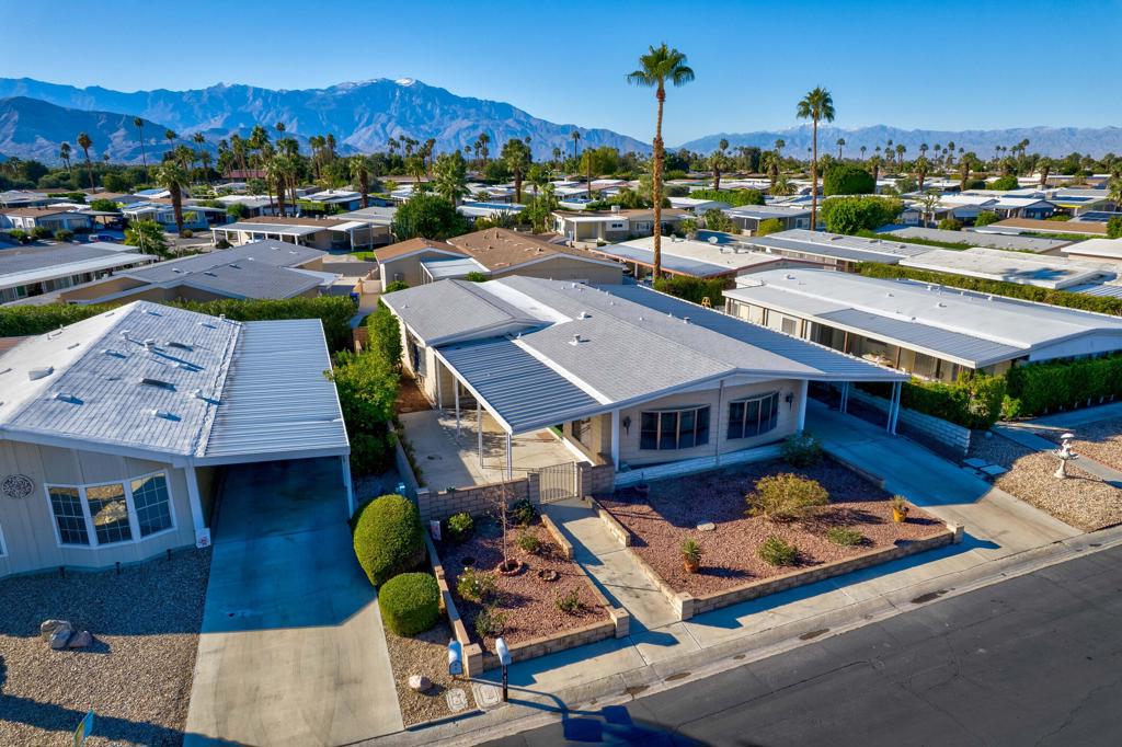 Palm Desert Greens - Manufactured In Park