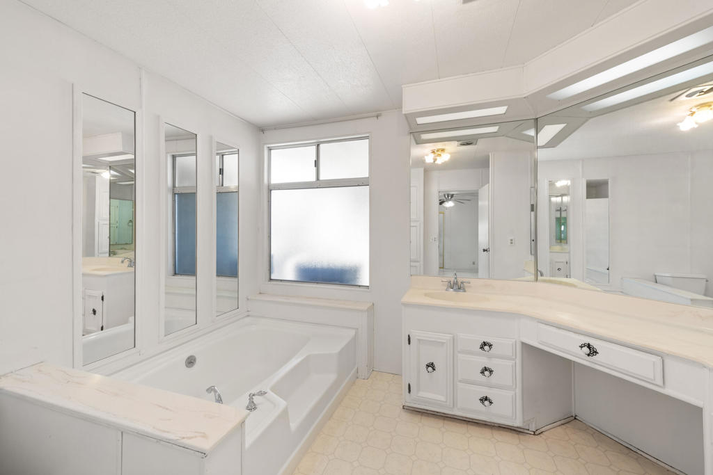 Palm Desert Greens - Manufactured In Park