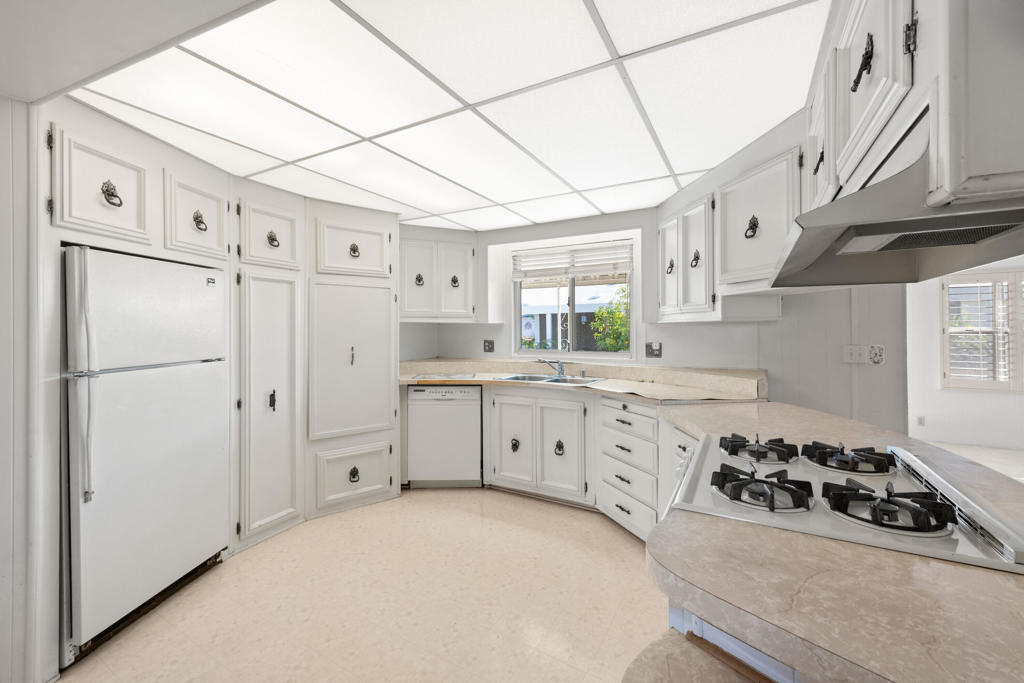 Palm Desert Greens - Manufactured In Park