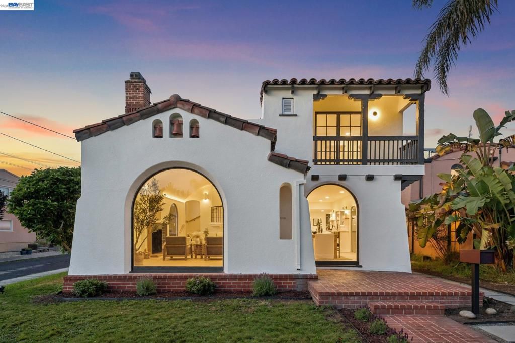 Photo of 2713 Calhoun Street St, Alameda, CA 94501 (MLS # 41130902)