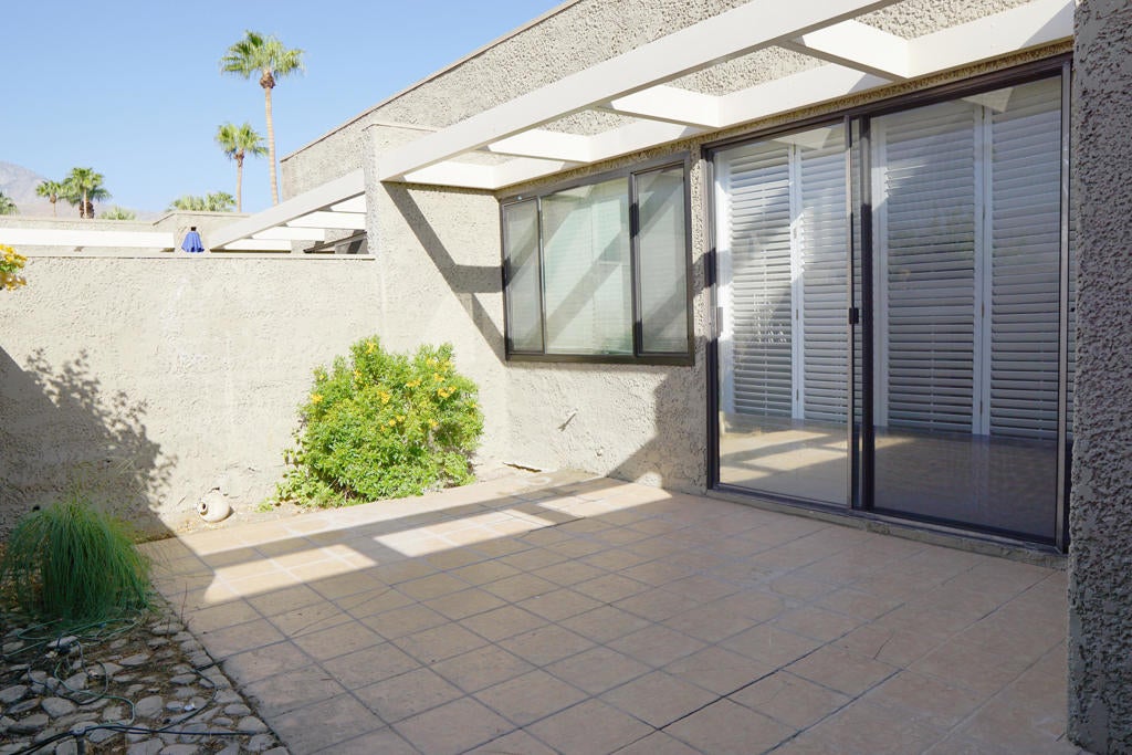 1880 Tamarisk Road