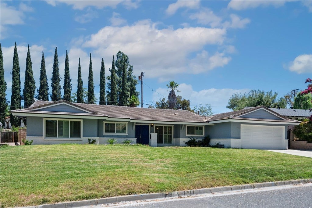 6336 Glen Aire Avenue