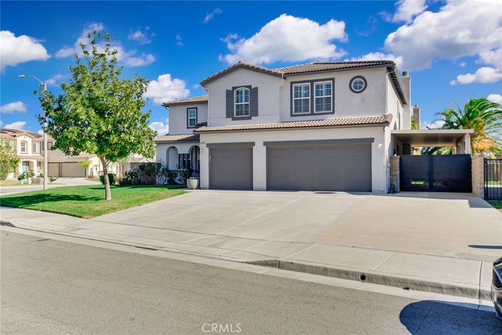 Photo of 6922 Rapids Dr, Eastvale, CA 91752 (MLS # CV26010258)