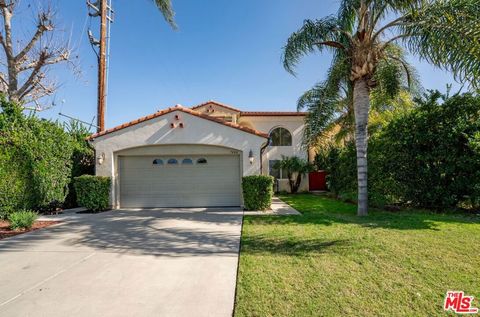 Photo of 7466 Louise Avenue, Lake Balboa, CA 91406 (MLS # 26652181)