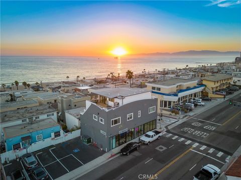 Photo of 230 40th St #3, Manhattan Beach, CA 90266 (MLS # SB26019924)