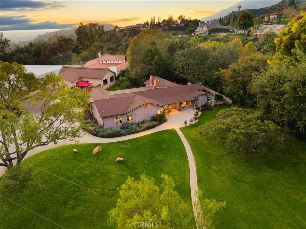 Properties 4 719 Ridgeside Drive