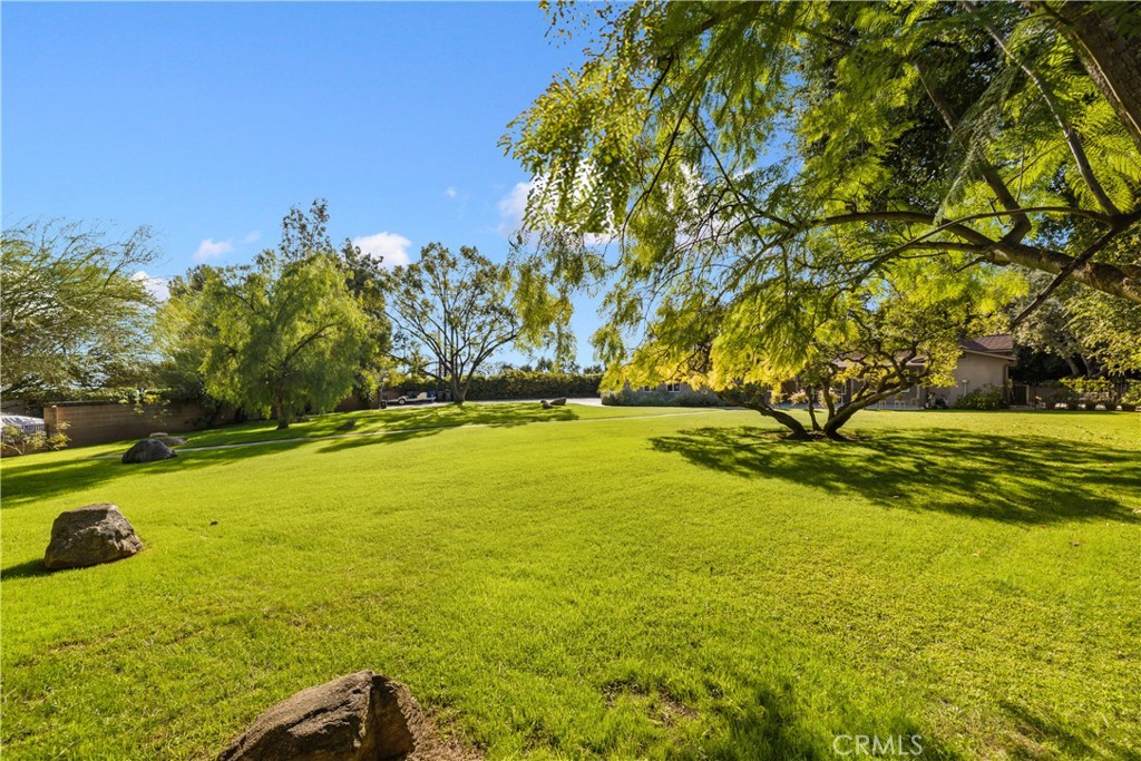 Properties 2 719 Ridgeside Drive