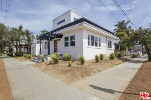 Photo of 338 Walnut Avenue, Long Beach, CA 90802 (MLS # 26655733)