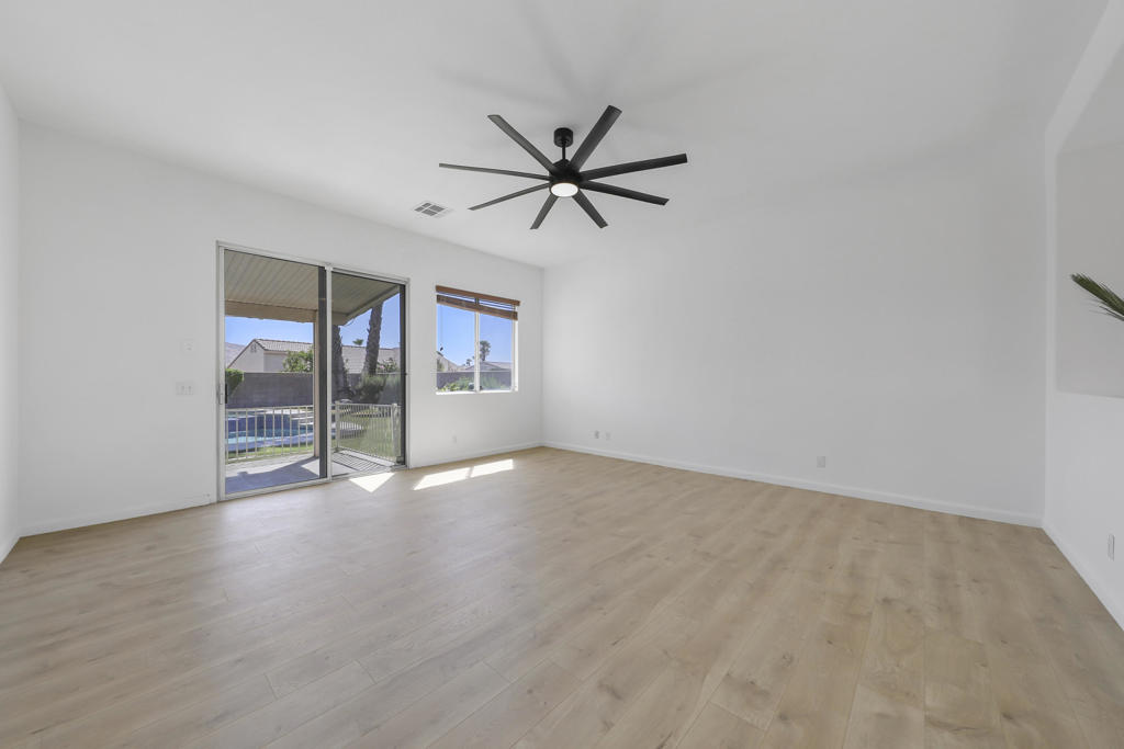 La Pasada - Residential