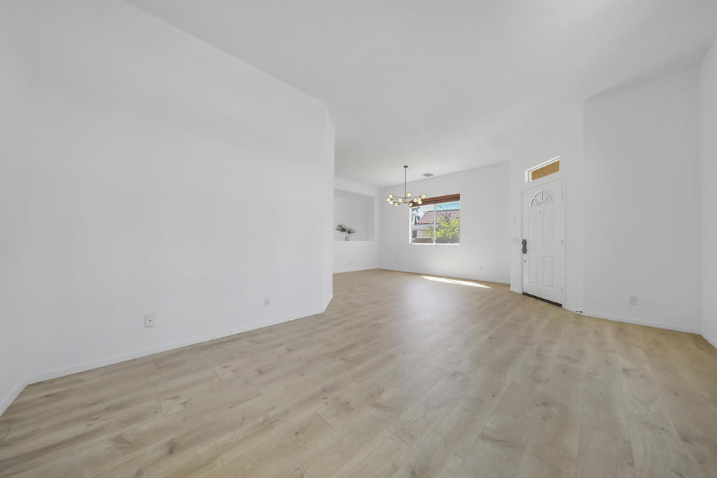 La Pasada - Residential