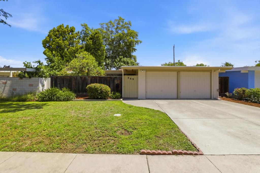 369 Drake Court