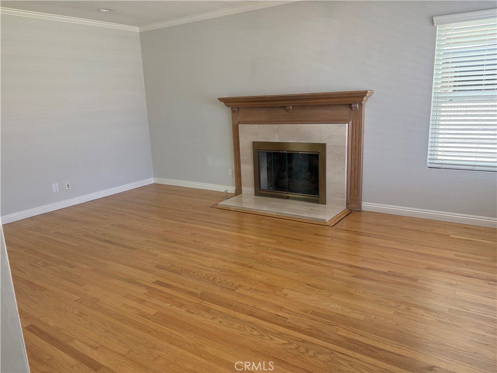 3702 W 226th
