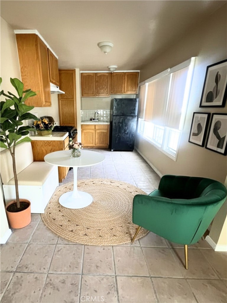 7319 S Normandie