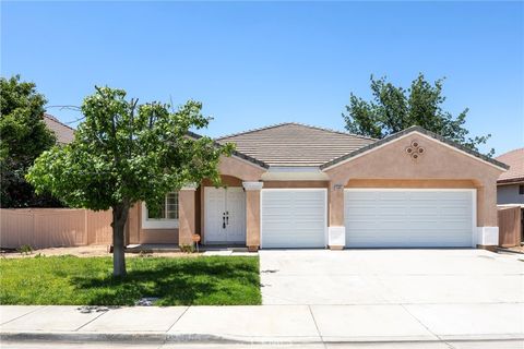 Photo of 15605 Jacara Ln, Moreno Valley, CA 92551 (MLS # PW26091302)